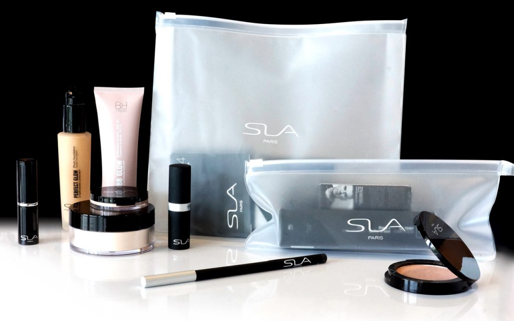 Produits de maquillage SLA et leurs trousses